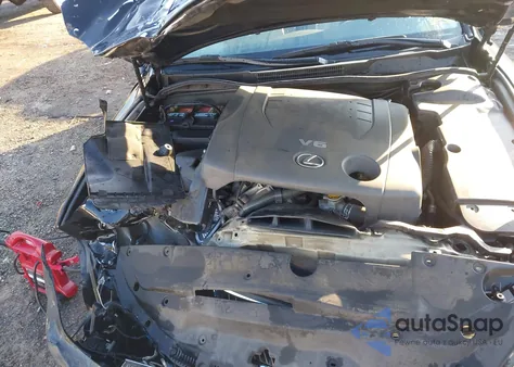 2011 Lexus Is 250 из США, поврежденный, VIN JTHCF5C27B5046029